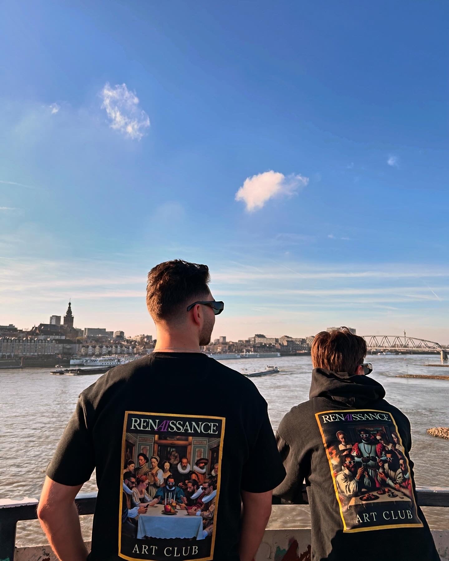 Renaissance Art Club T-shirt, hoogwaardige katoenmix, beschikbaar in verschillende maten