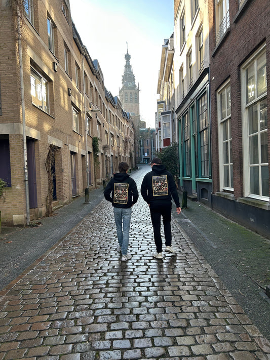 Winter in stijl: zo draag je de Renaissance Art Club Hoodie als je warmste kunstwerk