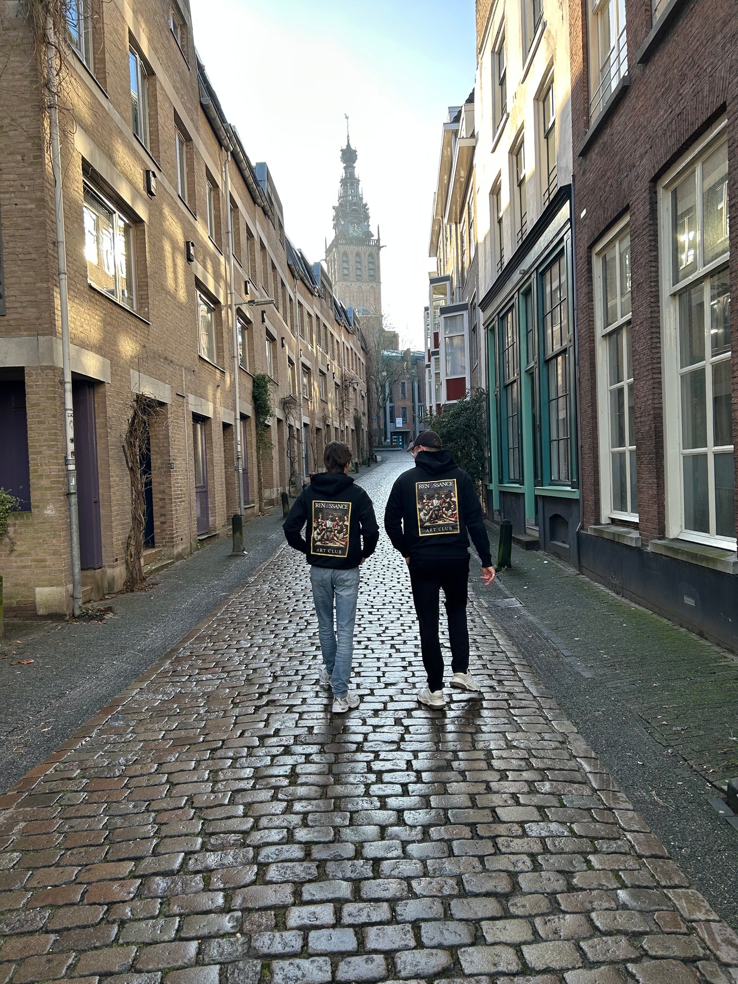 Renaissance Art Club hoodie, unieke combinatie van stijl en kunst, perfect voor dagelijks gebruik.